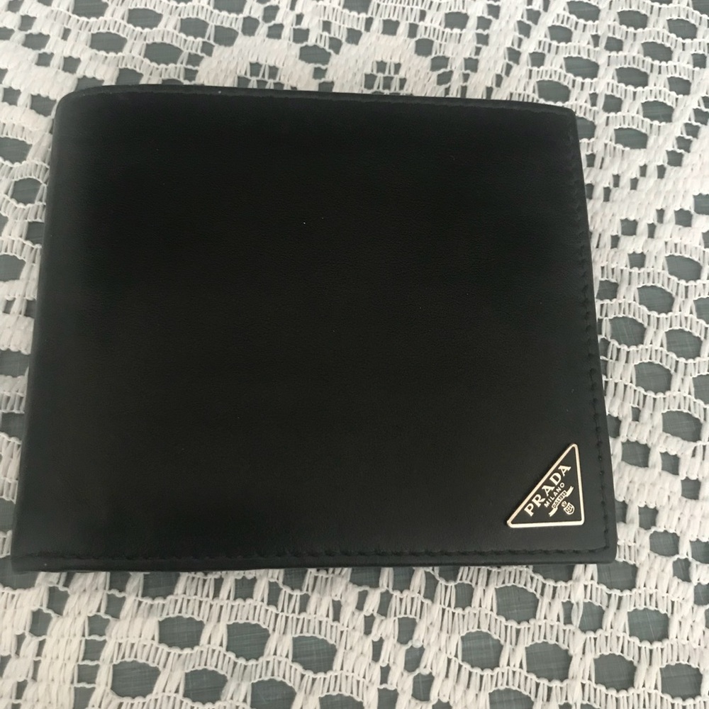 Prada wallet slightly used